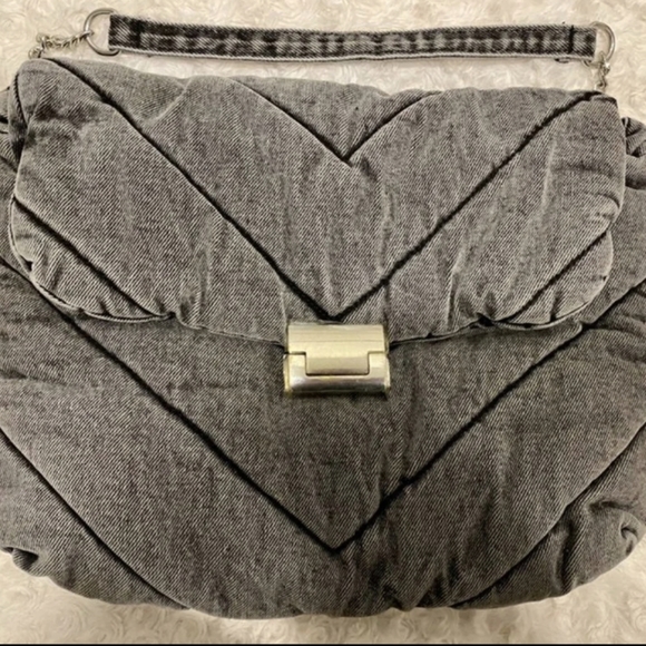 Zara - Picture 4 of 12